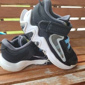 Nike Giannis Immortality 2